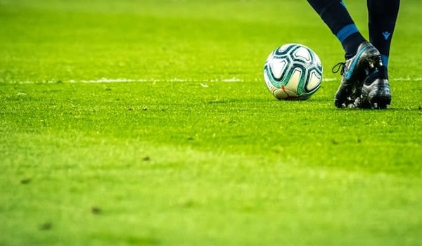 Comment améliorer sa frappe au football