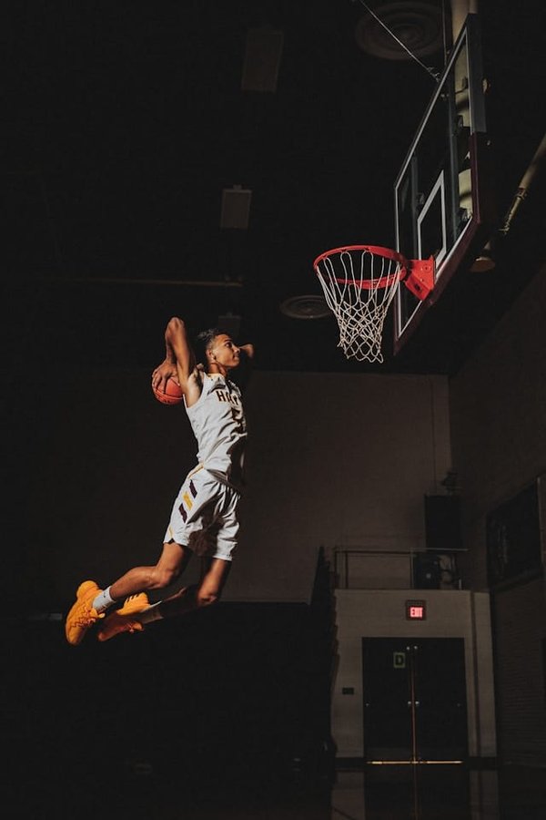 Les 5 meilleurs jeux d'équipe en basket pour gagner plus de matchs